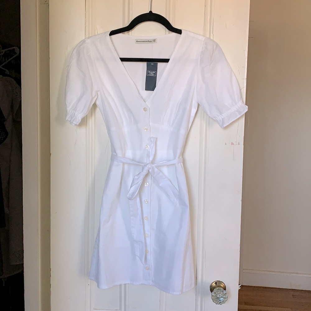 Abercrombie & Fitch Tie-Waist Dress